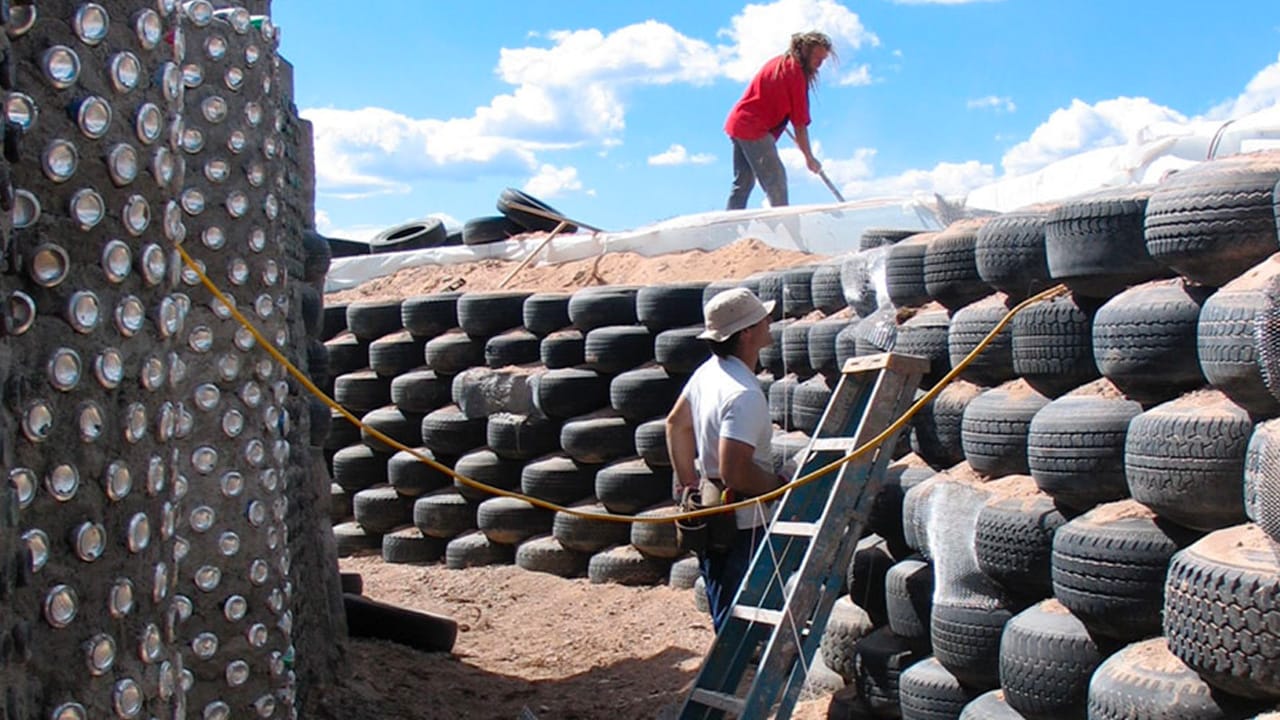 Exploring Earthship Homes - Ultimate Efficiency?