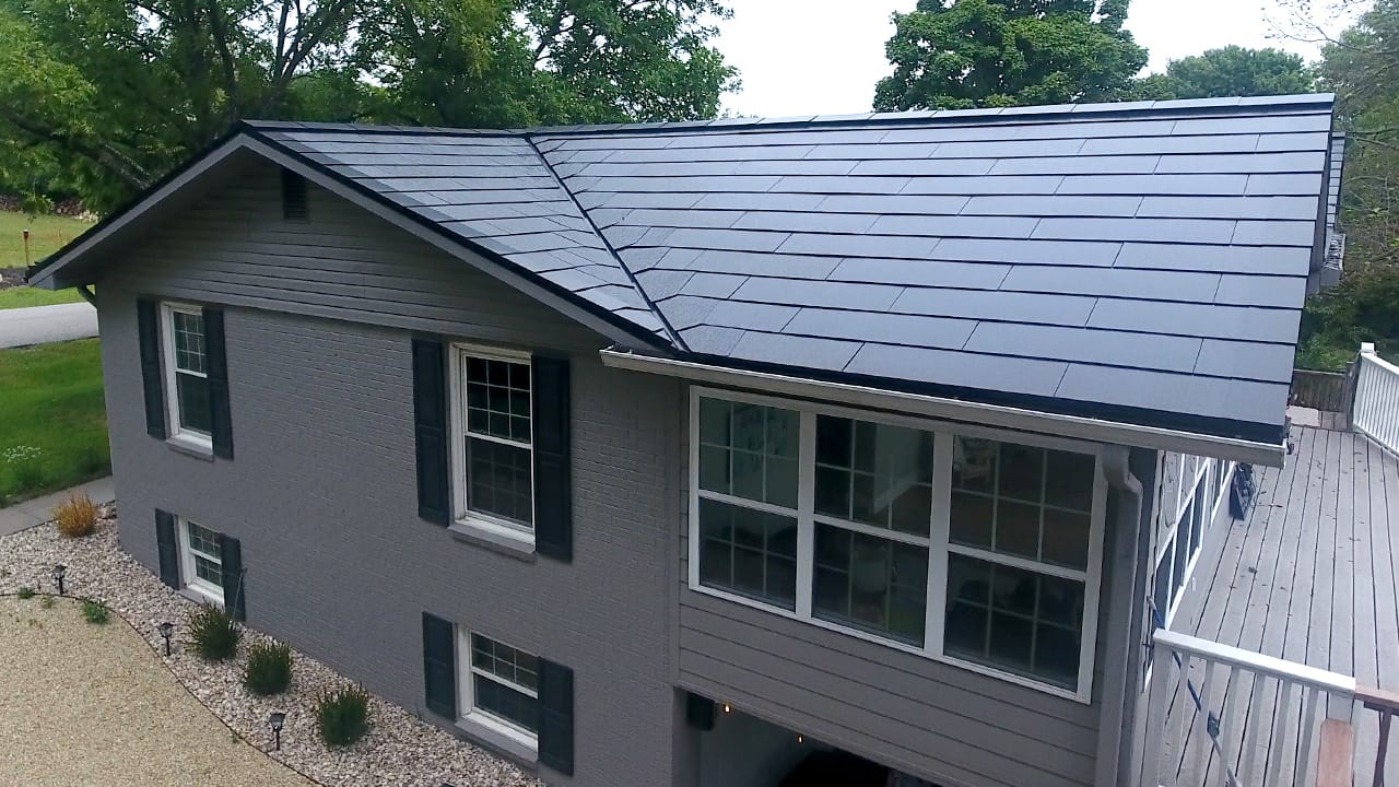 Exploring Tesla Solar Roof vs. Solar Panels