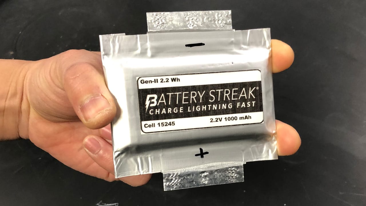This Battery Breakthrough Lets EVs Charge in MINUTES